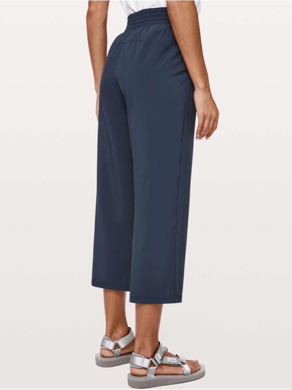 Lululemon Wanderer Crop Pant Lightweight Pull On Capri True Navy Women’s 8